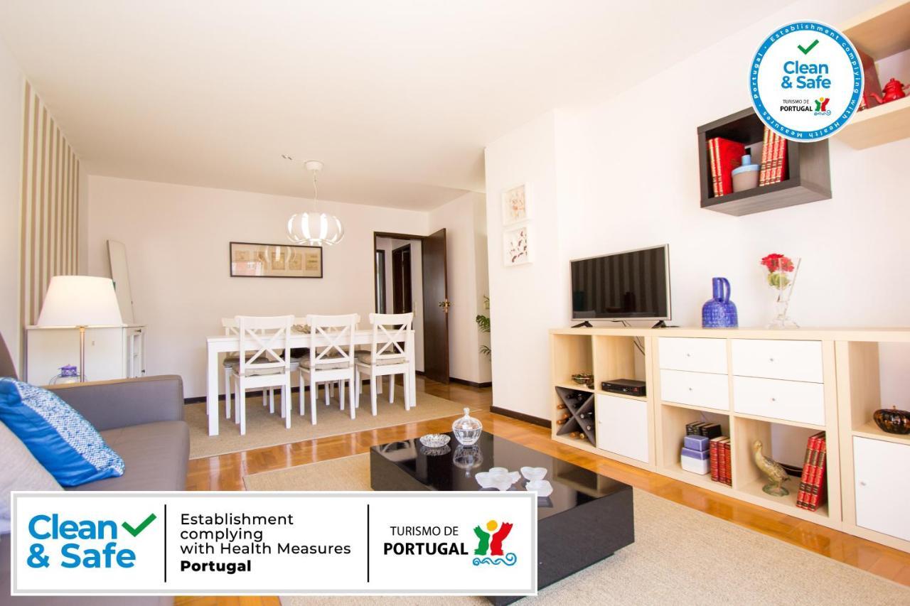 Spacious Apartment In リスボン エクステリア 写真