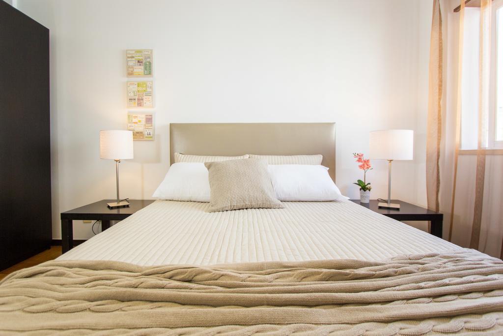 Spacious Apartment In リスボン エクステリア 写真