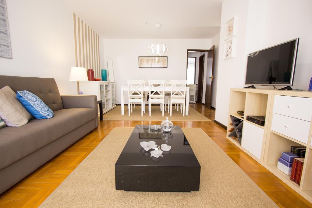 Spacious Apartment In リスボン エクステリア 写真