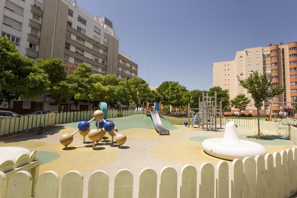 Spacious Apartment In リスボン エクステリア 写真